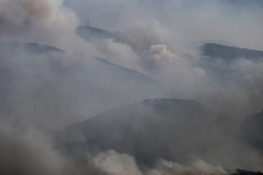 Ελλάδα: Τρομακτικές εικόνες απο τη εγάλη πυρκαγιά στο Σχινό Κορινθίας