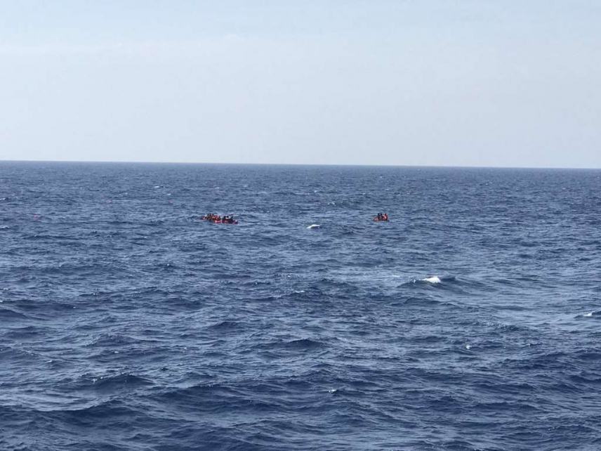 Νέα τραγωδία....Δεκάδες πτώματα βρέθηκαν να επιπλέουν στη Μεσόγειο