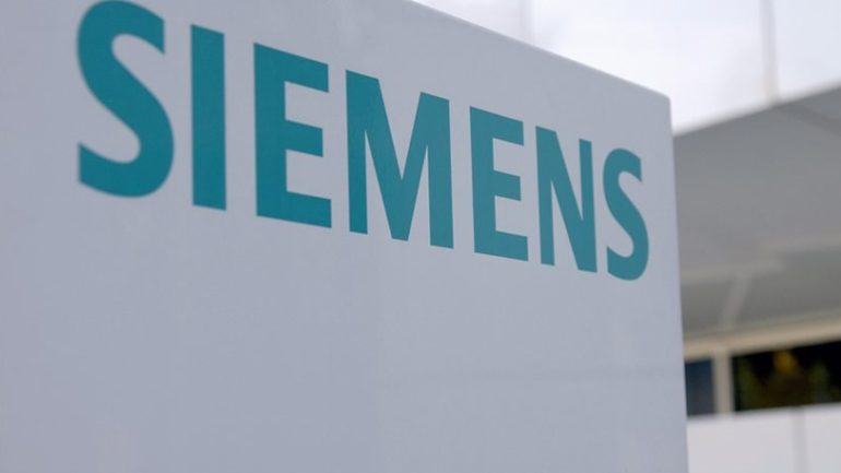 Στο εδώλιο από σήμερα Τσουκάτος και άλλοι 63 για τις «χρυσές» μίζες της Siemens