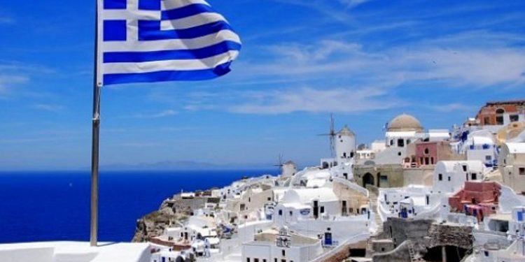 FAZ: Ρεκόρ επισκεπτών στην Ελλάδα