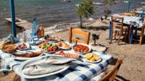 Daily Mail :Ζευγάρι Βρετανών τζαμπατζήδων εφευγαν απο εστιατόρια στην Κρήτη χωρις να πληρώσουν