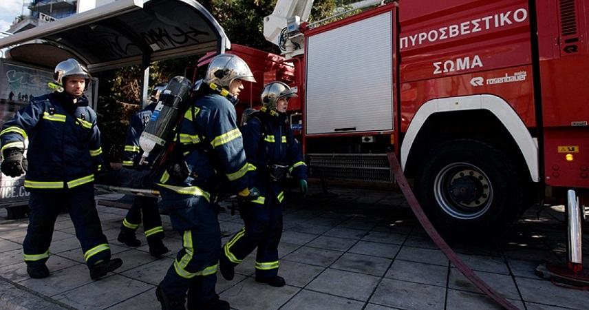 Στις φλόγες τυλίχθηκε εργοστάσιο ανακύκλωσης-Κίνδυνος πυρκαγιάς και σήμερα στην Κρήτη