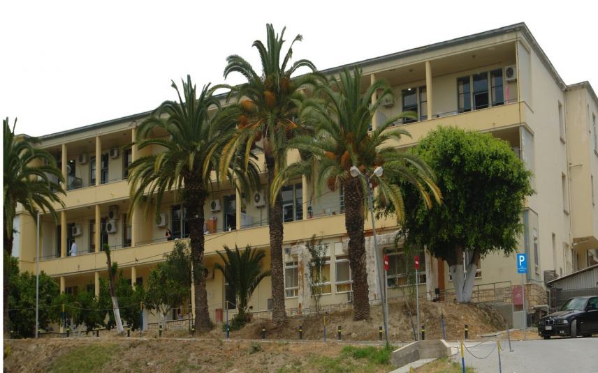 Γυναίκα μεταφέρθηκε στο Βενιζέλειο νοσοκομείο Ηρακλείου, ύποπτη για κορωνοϊό