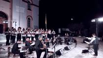 Μεικτή Χορωδία Ενηλίκων “Maestro”: Μοναδική παράσταση με τα…χρώματα της Σμύρνης