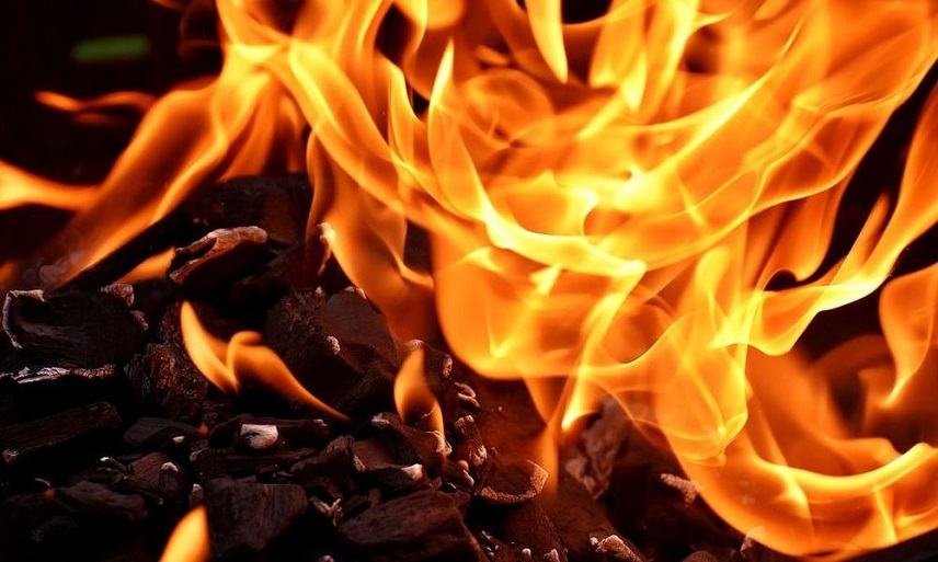 Ηράκλειο:Τα παιχνίδια με τη φωτιά οδήγησαν 13χρονο στο νοσοκομείο