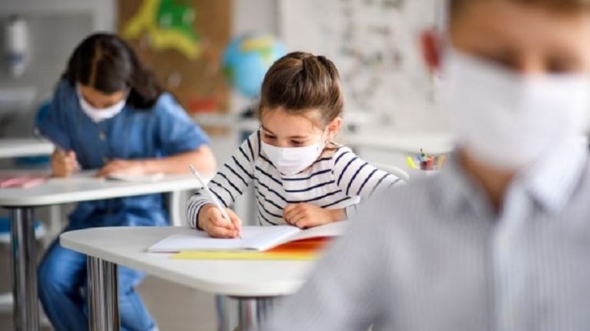 Eρευνα: Και τα παιδιά μπορεί να έχουν υψηλό φορτίο μεταδοτικού ιού