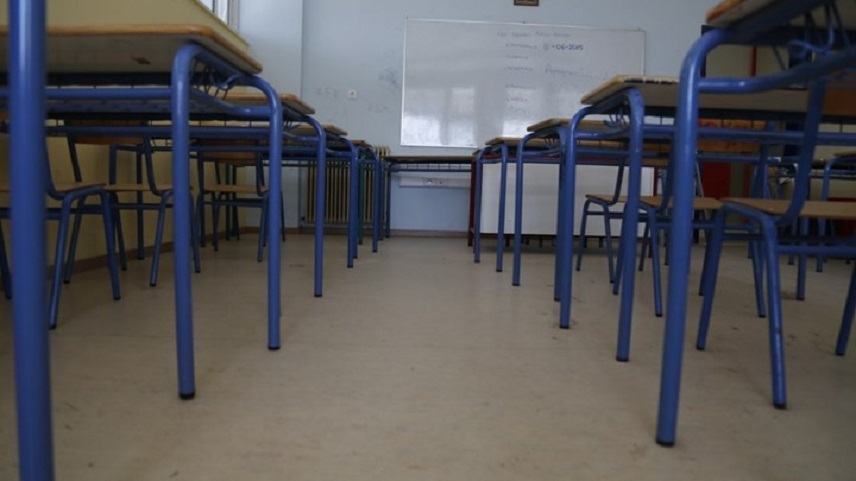 Η κακοκαιρία κρατά κλειστά τα σχολεία του Νομού Ηρακλείου