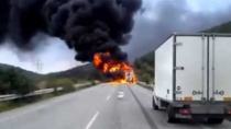 Τροχαίο στην εθνική - Τυλίχτηκαν στις φλόγες τα αυτοκίνητα
