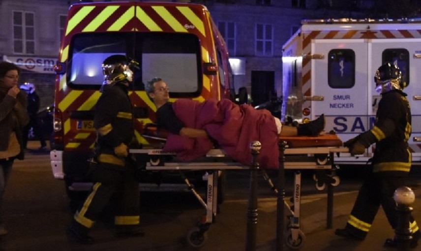 Μπαράζ τρομοκρατικών επιθέσεων με νεκρούς και τραυματίες στο Παρίσι