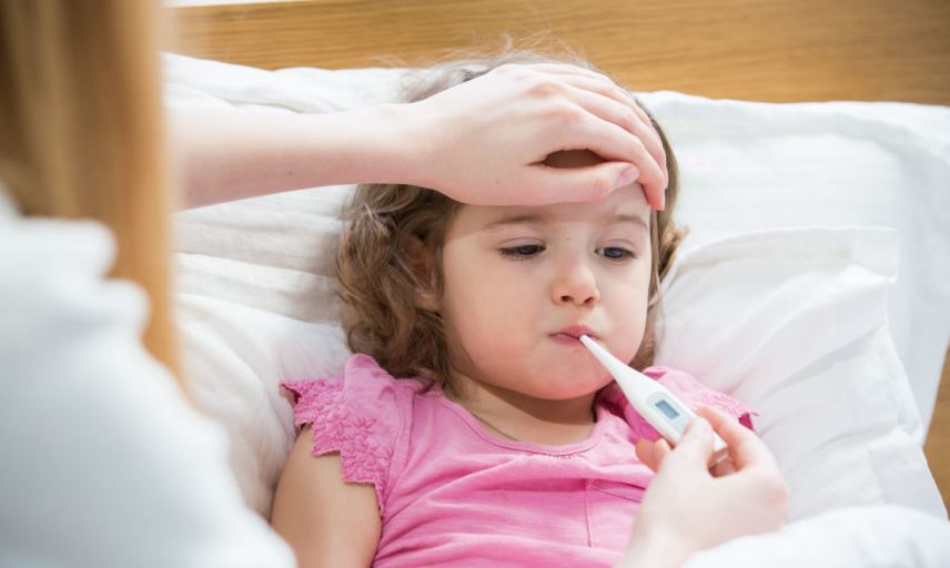 Ο Μαγιορκίνης εξηγεί τι ακριβώς είναι η «λευκή πνευμονία» -Γιατί επηρεάζει τα παιδιά