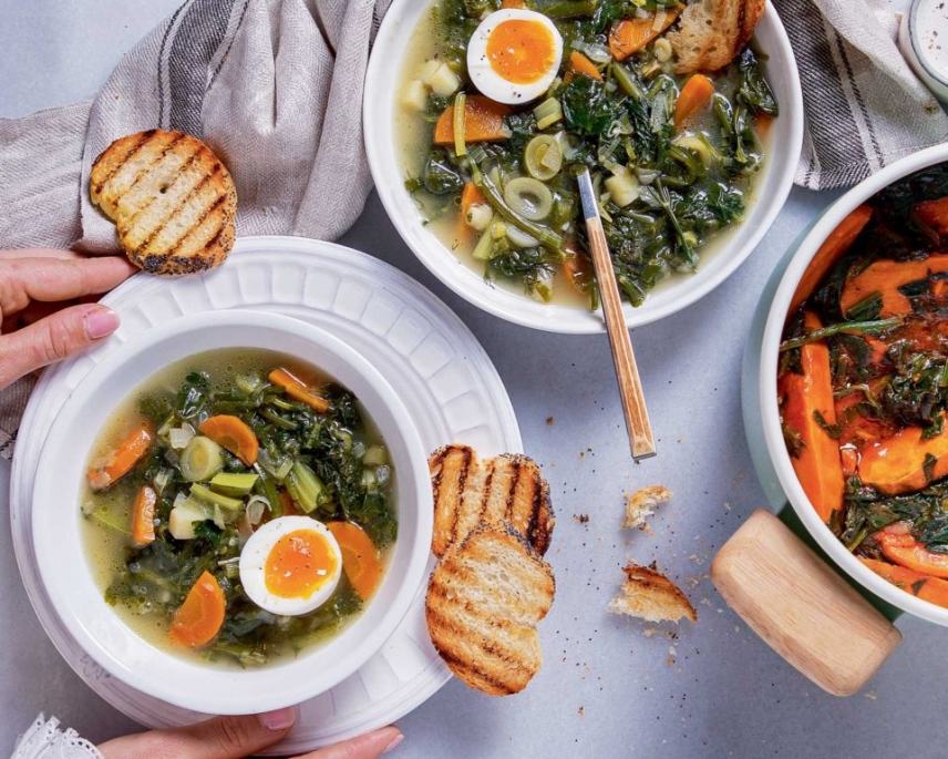 Σούπα για βραδινό: 10 γρήγορες και εύκολες συνταγές με χειμωνιάτικα λαχανικά