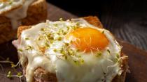 Croque madame με γραβιέρα Κρήτης