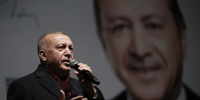 Aκλόνητος για άλλα 5 χρόνια ο Ερντογάν στην Τουρκία