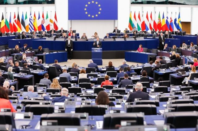Ευρωκοινοβούλιο: Εγκρίθηκε το ψήφισμα – καταδίκη για το Κράτος Δικαίου στην Ελλάδα