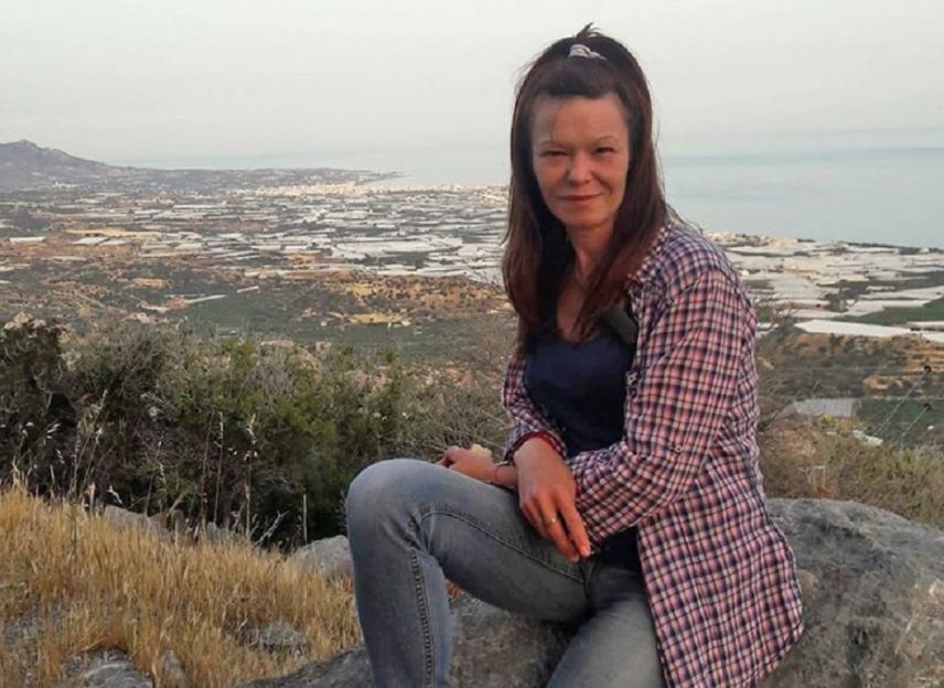 Aυτή είναι η 48χρονη μητέρα που δολοφονήθηκε με 8 μαχαιριές στην Ιεράπετρα