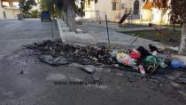 Έκαψαν τους κάδους έξω από την εκκλησία του Αγίου Τίτου στο Τυμπάκι (Φωτογραφίες)