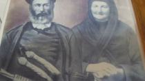 Γέννημα θρέμμα του Ζαρού ήταν ο Καπετάν Δημήτρης Τσικριτσής, (Ζαρός 1839-Αρχάνες 1897).