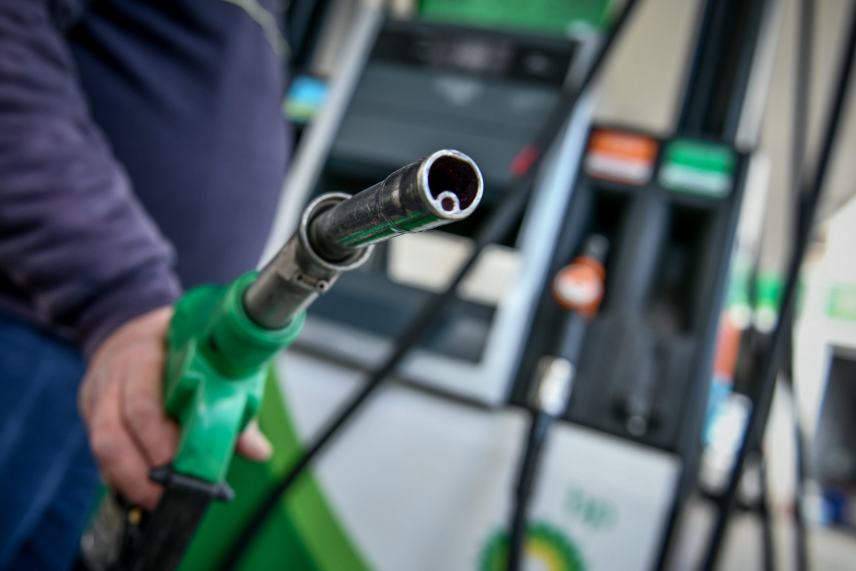 Καύσιμα: Στα ύψη η τιμή της βενζίνης – Πού θα φτάσoυν οι τιμές αυτή την εβδομάδα