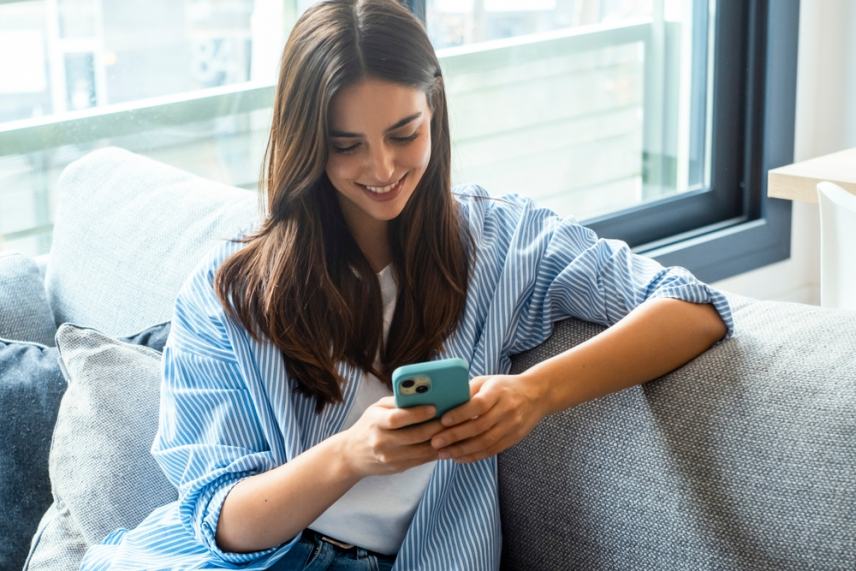 Νέα έρευνα: Millennials και Gen Ζ προτιμούν τα μηνύματα αντί για την ζωντανή επικοινωνία