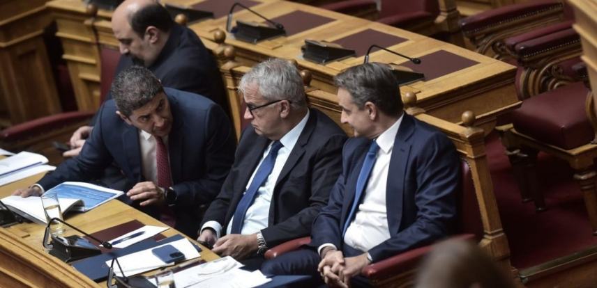 Η στάση Βορίδη – Αυγενάκη ζορίζει το Μαξίμου