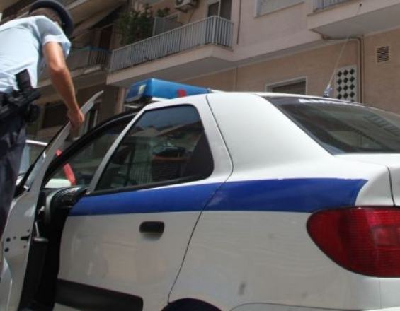 Γύρισε στο σπιτι και το βρήκε λεηλατημένο!