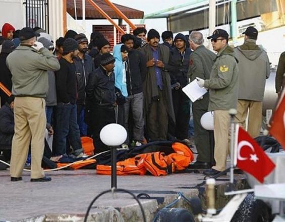 Επίθεση τουρκικού ΥΠΕΞ σε Μητσοτάκη για το προσφυγικό