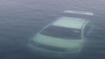 Αυτοκίνητο βρέθηκε μέσα στη θάλασσα στον Κόκκινο Πύργο