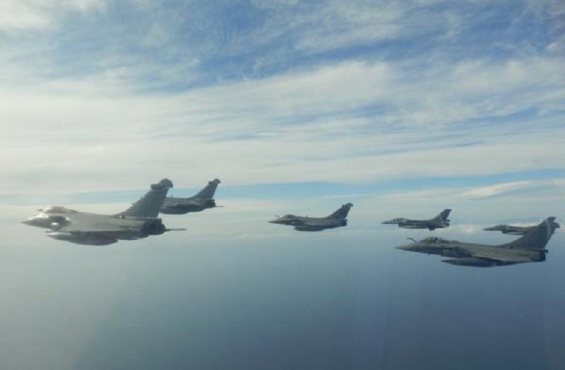Κρήτη: Πτήσεις ελληνικών F-16 και γαλλικών Rafale στα νοτιοανατολικά του νησιου