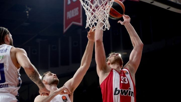Η Εφές «πλήγωσε» τον Ολυμπιακό στο ΣΕΦ: 78-82